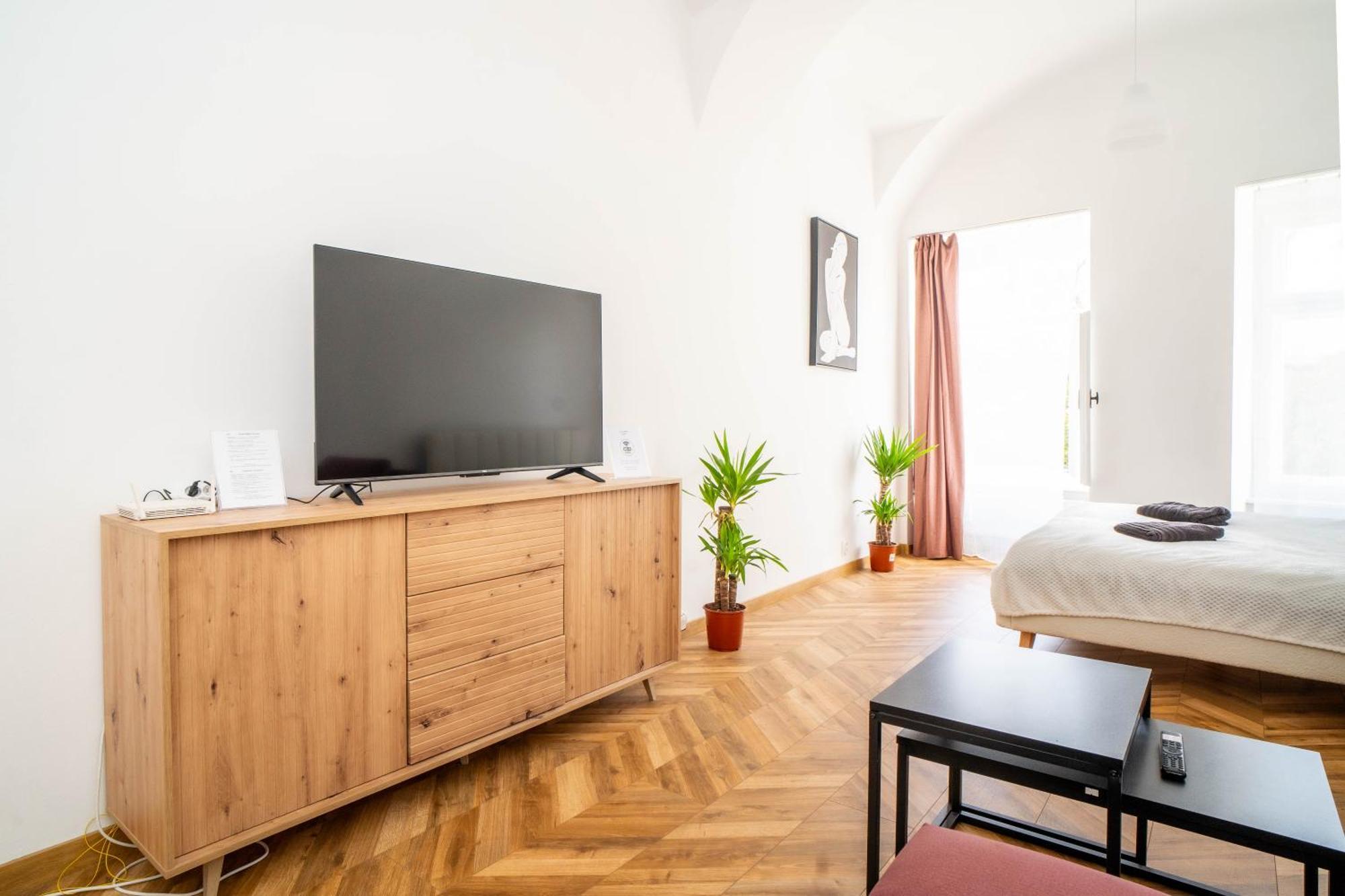 Luxapart III Beautiful Views Kosice Bagian luar foto