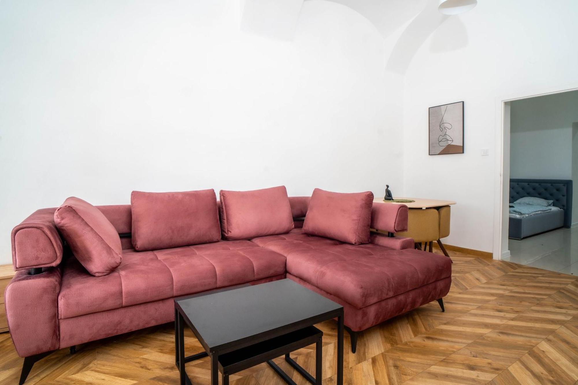 Luxapart III Beautiful Views Kosice Bagian luar foto