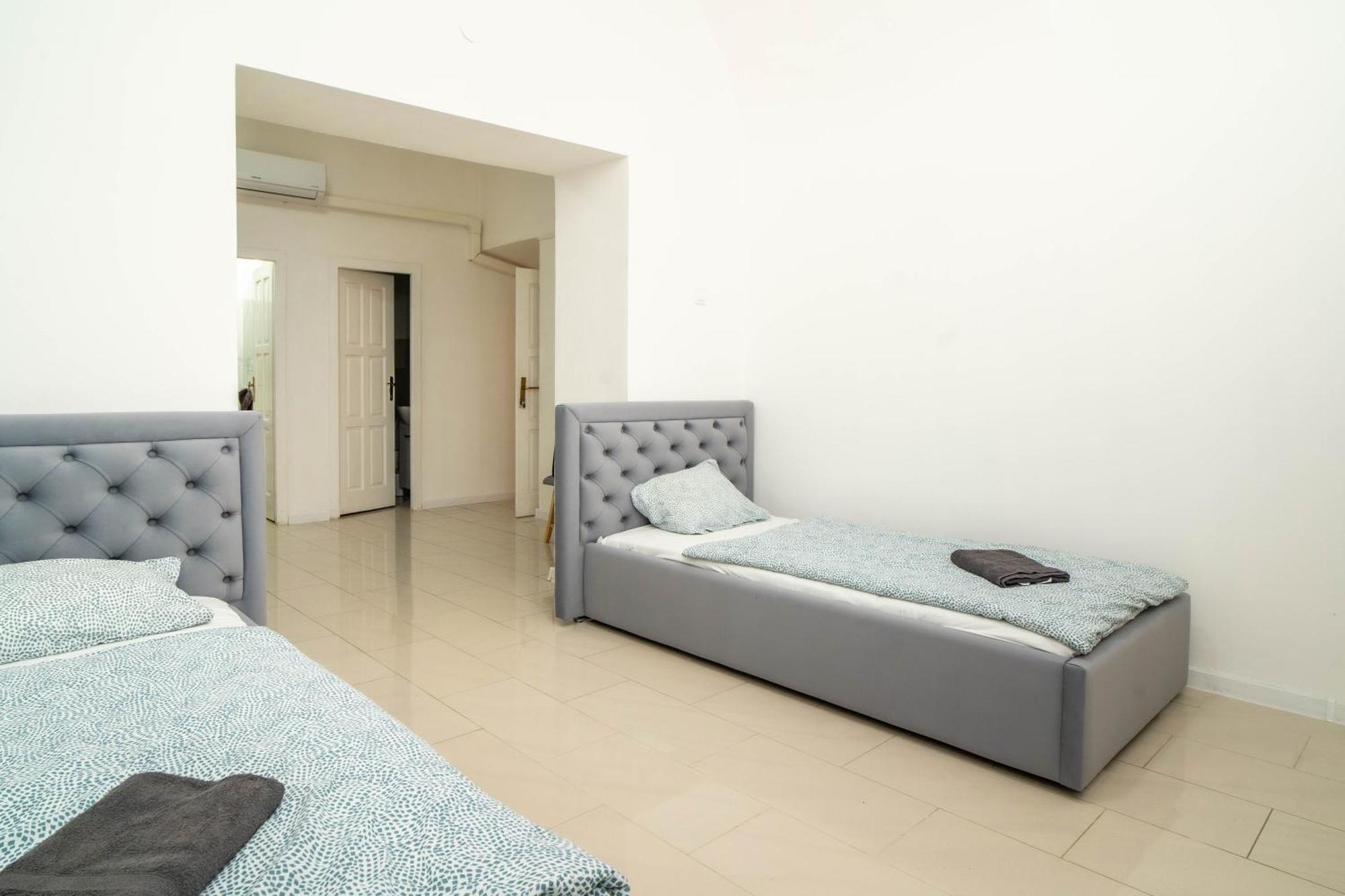 Luxapart III Beautiful Views Kosice Bagian luar foto