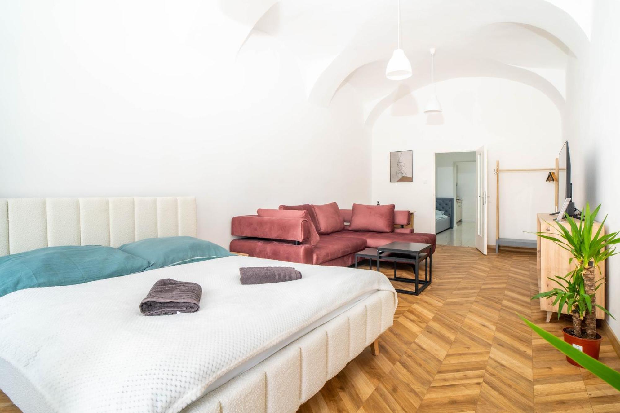 Luxapart III Beautiful Views Kosice Bagian luar foto