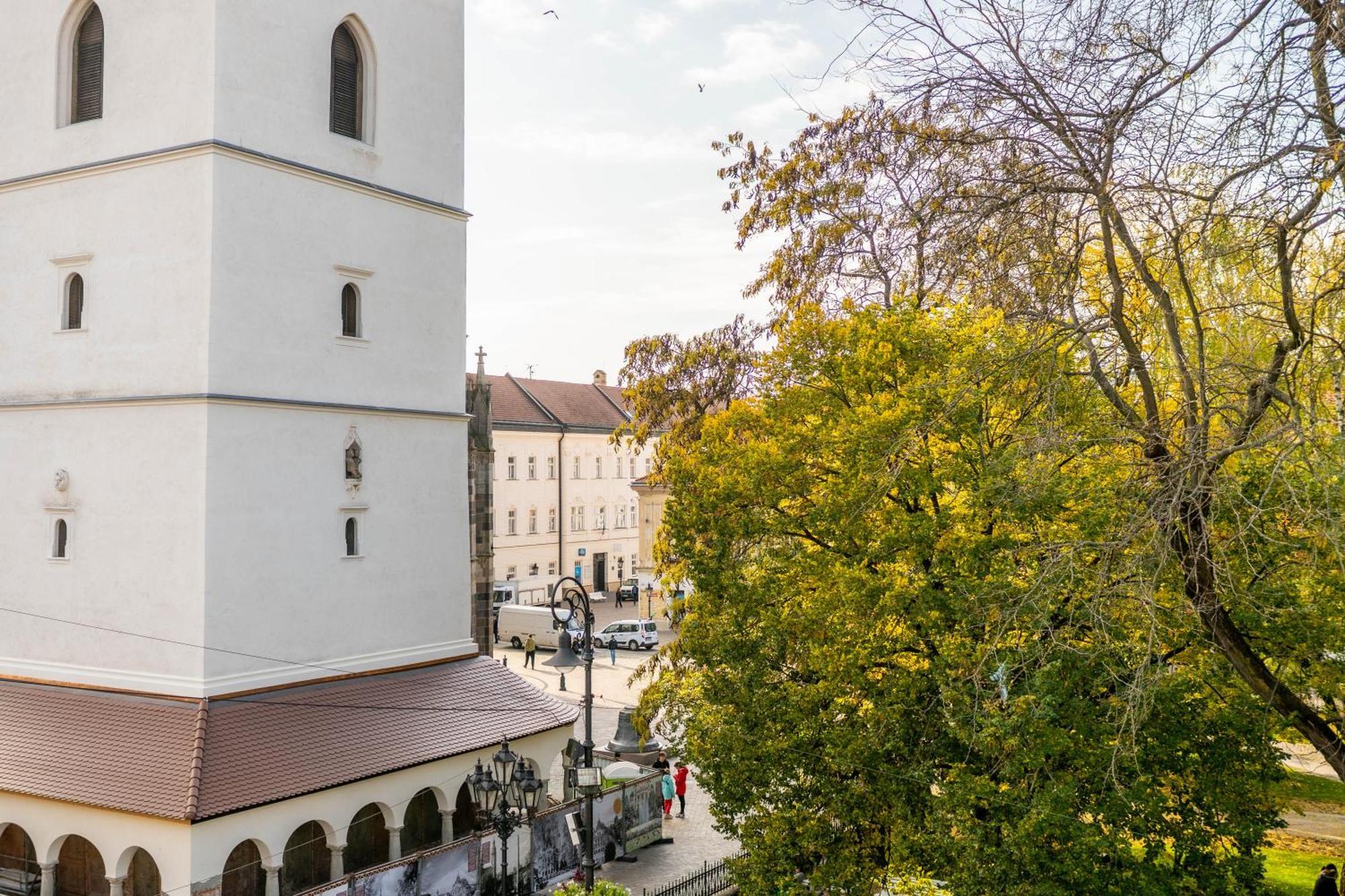 Luxapart III Beautiful Views Kosice Bagian luar foto